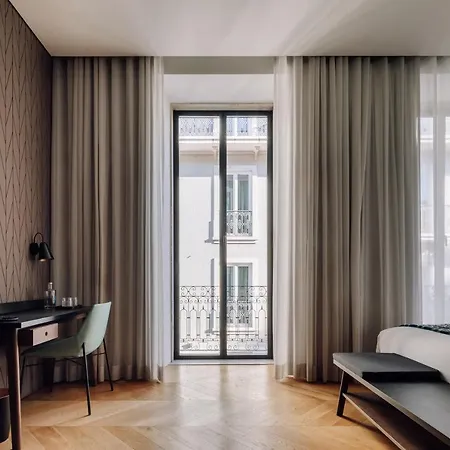 - Member Of Design 4* Lisbon