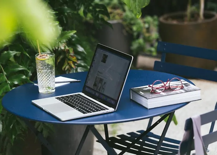 - Member Of Design Lisboa